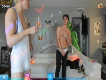 Watch thejohnnystone's Cam Show @ Chaturbate 02/10/2019