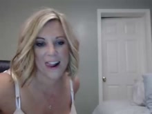 Watch greatlakes_milf's Cam Show @ Chaturbate 28/09/2020